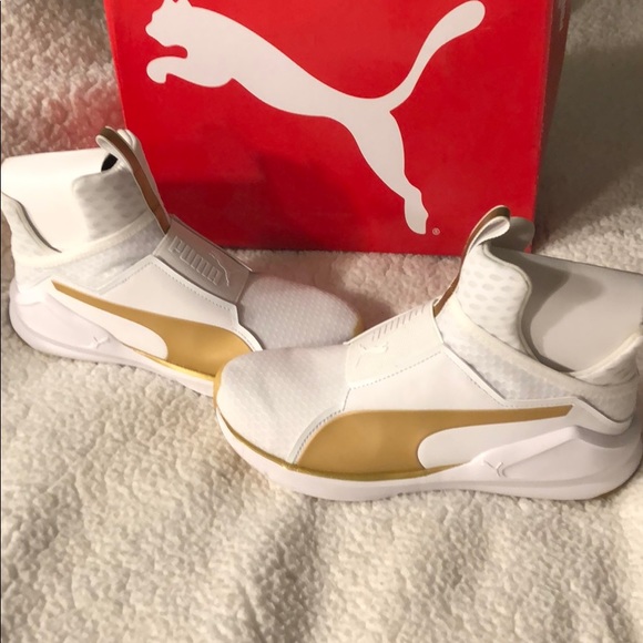 Puma Shoes - pumas like new used once’s